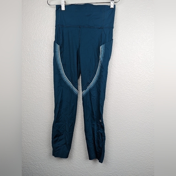 Lululemon Speed Limit crop Bermuda teal size 4 - Picture 1 of 4